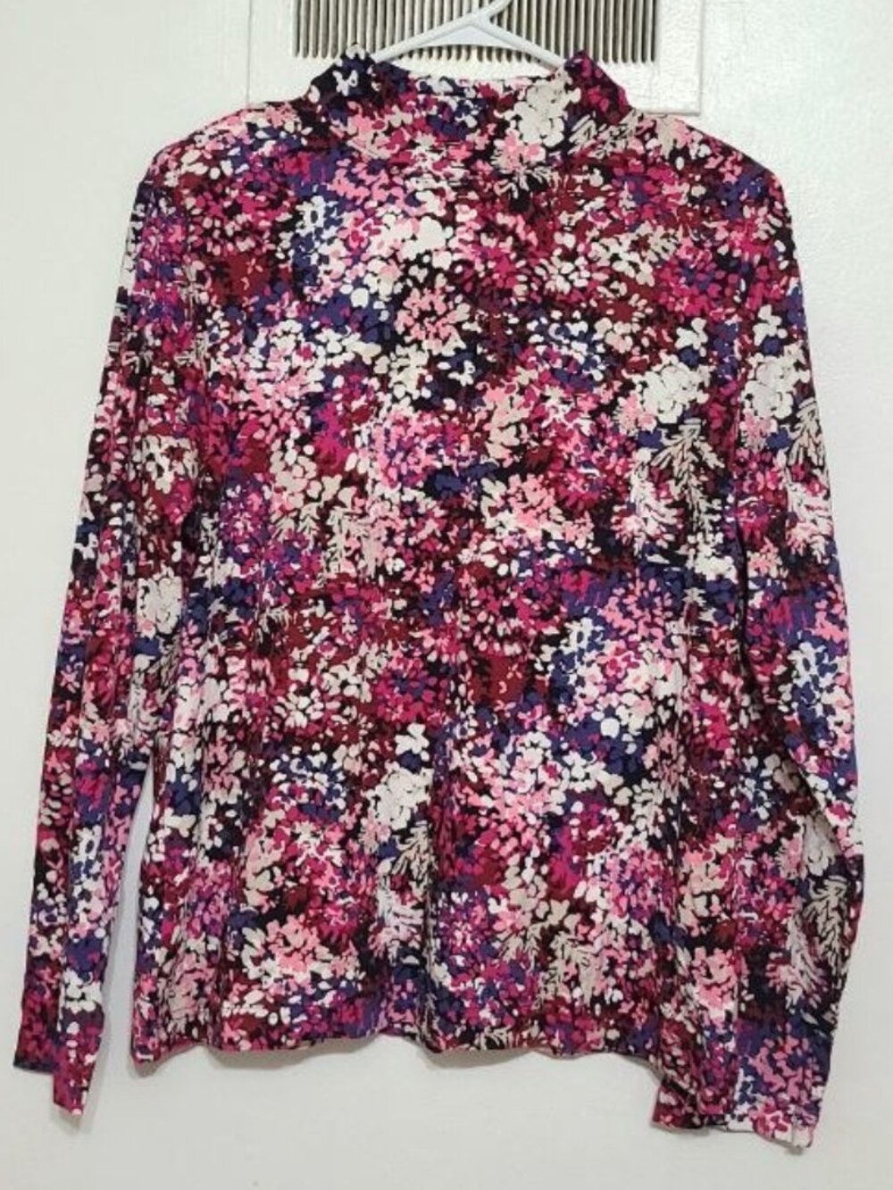 Floral Turtleneck – PXL